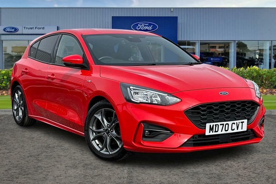Compare Ford Focus 1.0 Ecoboost Hybrid Mhev 125 St-line Edition MD70CVT Red