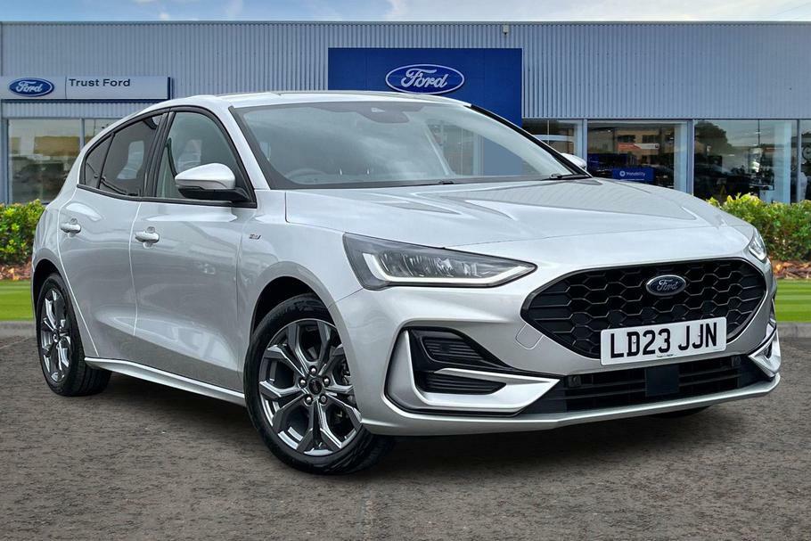 Compare Ford Focus 1.0 Ecoboost Hybrid Mhev St-line LD23JJN Silver