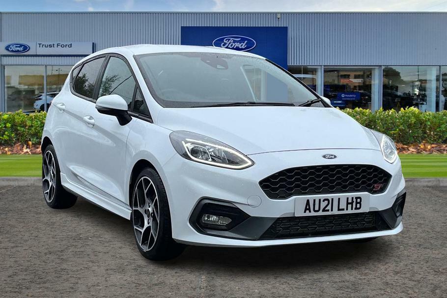 Compare Ford Fiesta 1.5 Ecoboost St-2 AU21LHB White