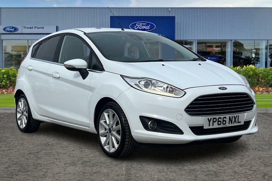Compare Ford Fiesta 1.0 Ecoboost Titanium X Powershift- With Full YP66NXL White