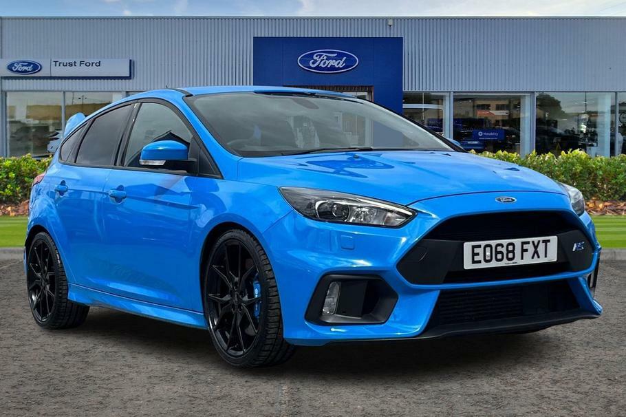 Compare Ford Focus Rs 2.3 Ecoboost One Owner With Full Extensi EO68FXT Blue