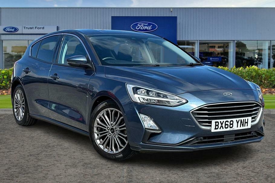 Compare Ford Focus 1.0 Ecoboost 125 Titanium X BX68YNH Blue