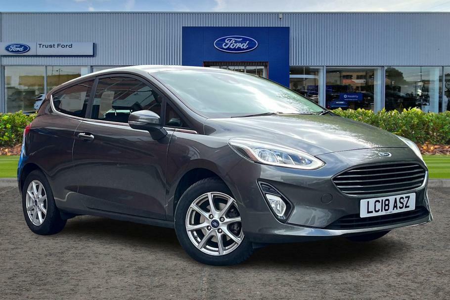 Compare Ford Fiesta 1.0 Ecoboost Zetec Navigation Sync 3 With Appl LC18ASZ 