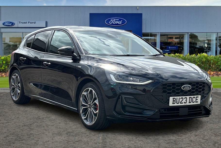 Compare Ford Focus St-line X Mhev BU23DCE Black