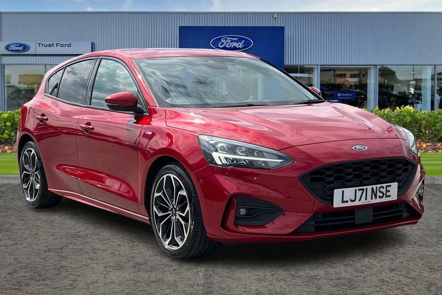 Compare Ford Focus 1.0 Ecoboost Hybrid Mhev 125 St-line X Edition LJ71NSE Red