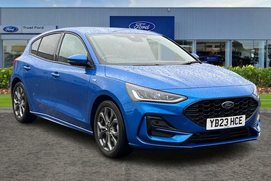 Compare Ford Focus St-line YB23HCE Blue