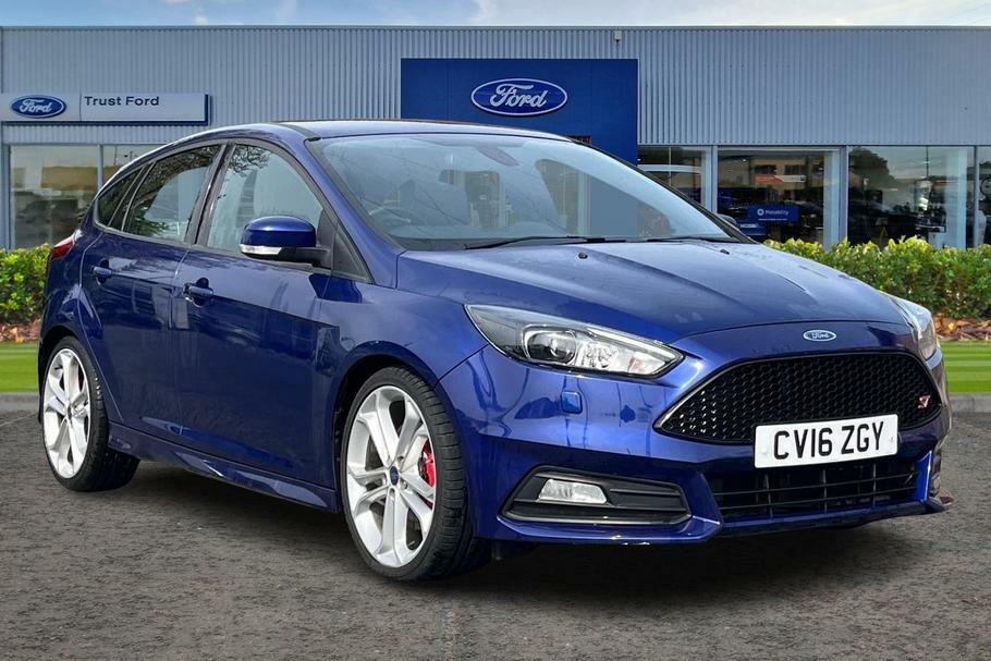 Compare Ford Focus Focus St-3 Tdci CV16ZGY Blue