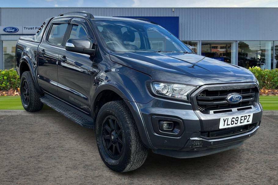 Compare Ford Ranger Pick Up Double Cab Wildtrak 2.0 Ecoblue 213 YL69EPZ Blue
