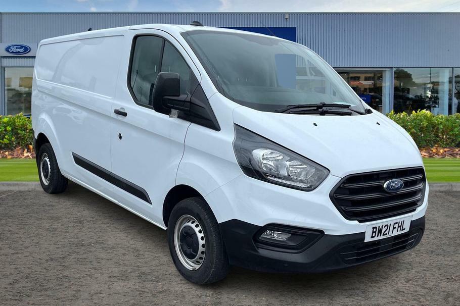 Compare Ford Transit Custom Custom 2.0 Ecoblue 130Ps Low Roof Leader Van BW21FHL White