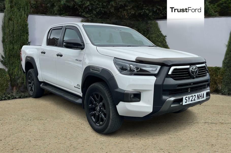 Compare Toyota HILUX Invincible X Dcab Pick Up 2.8 D-4d SY22NHA White