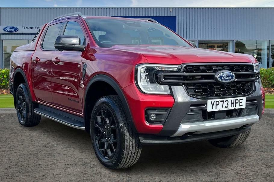 Compare Ford Ranger Pick Up Double Cab Wildtrak 2.0 Ecoblue 205 YP73HPE Red