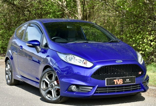 Compare Ford Fiesta 1.6 St-2 180 Bhp VO16UCR Blue