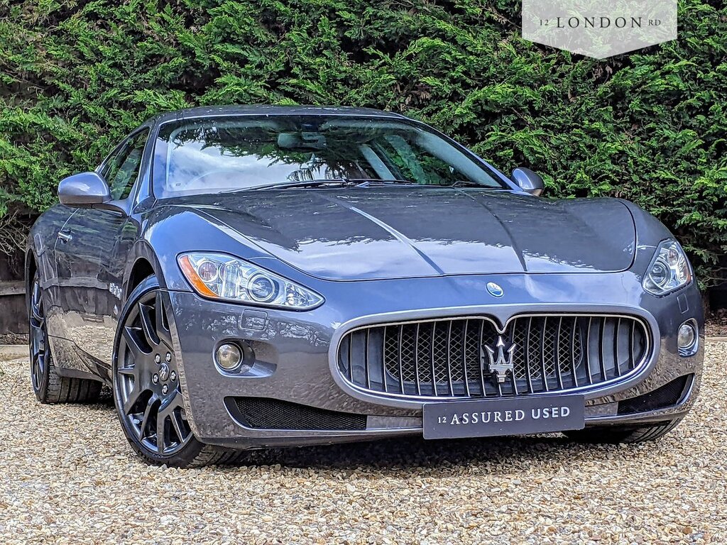 Compare Maserati GranTurismo Granturismo V8 BX08PBU Grey