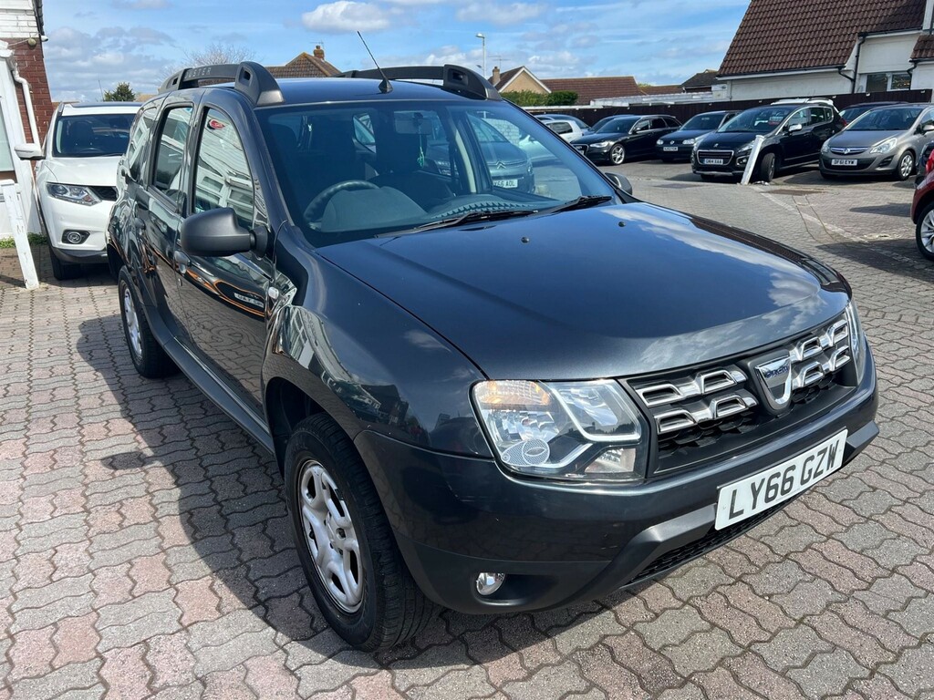 Compare Dacia Duster 1.6 Sce Ambiance 4Wd Euro 6 Ss LY66GZW Grey