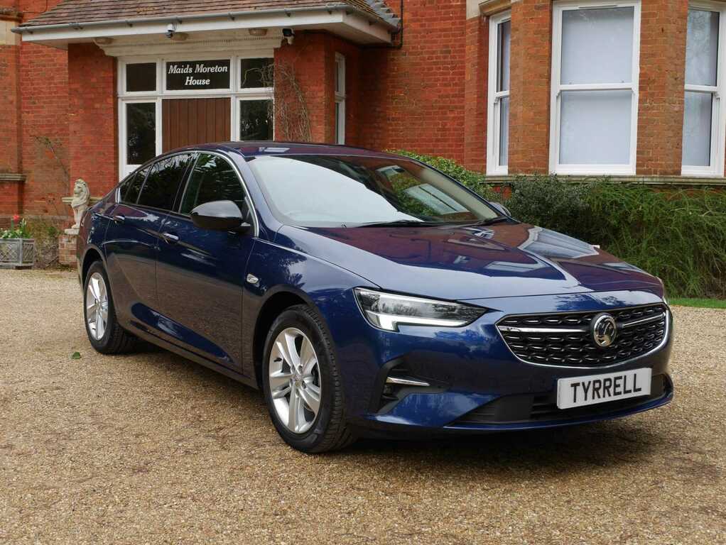 Compare Vauxhall Insignia Hatchback KW21TLF Blue