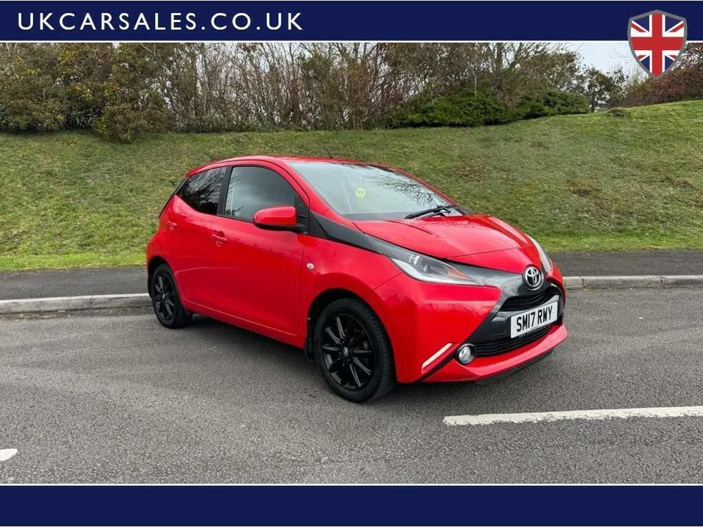 Compare Toyota Aygo 1.0 Vvt-i X-style Euro 6 SM17RWY Red