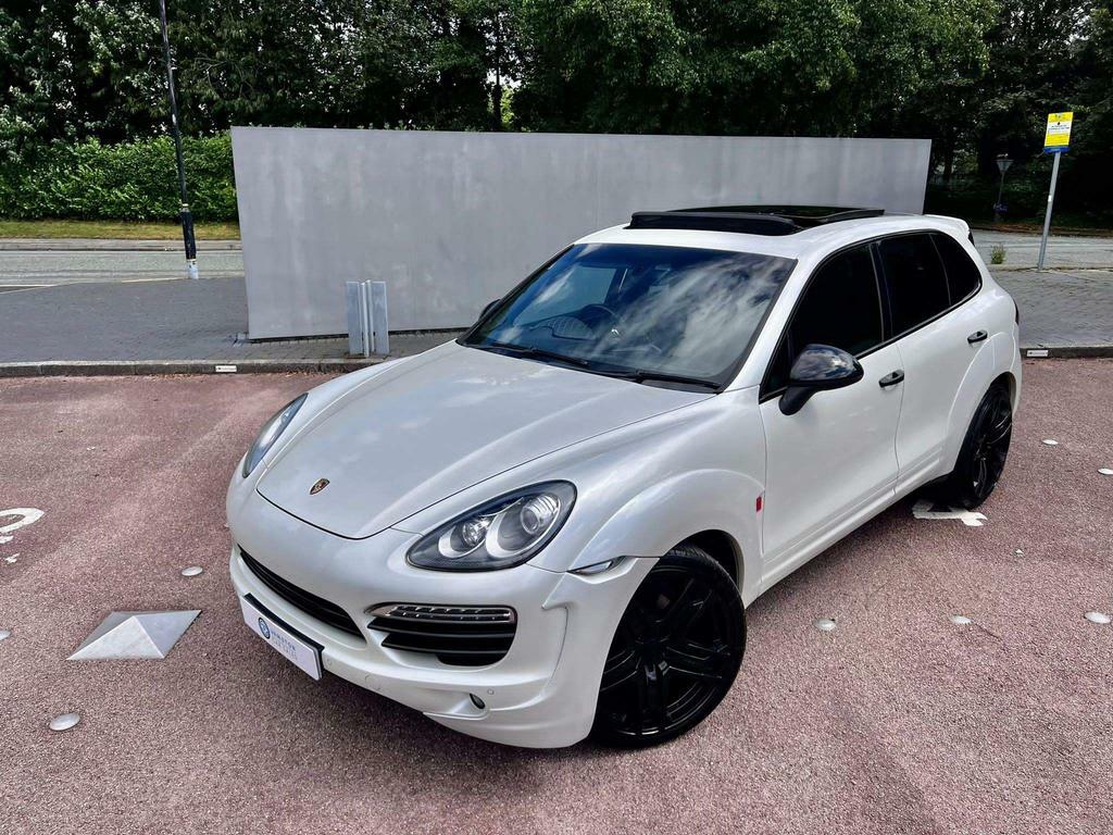 Compare Porsche Cayenne 3.0 Td V6 Tiptronic 4Wd Euro 5 Ss  White