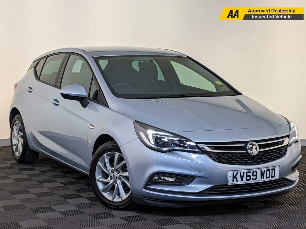 Compare Vauxhall Astra 1.6 Cdti Ecotec Blueinjection Design Euro 6 Ss KV69WOD Silver