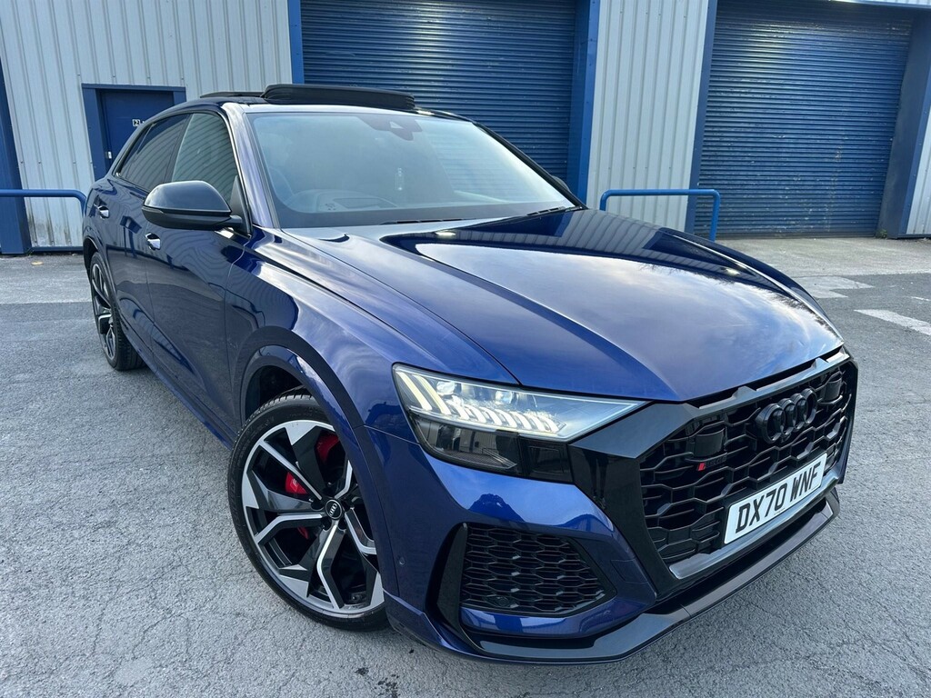 Compare Audi RSQ8 Suv DX70WNF Blue