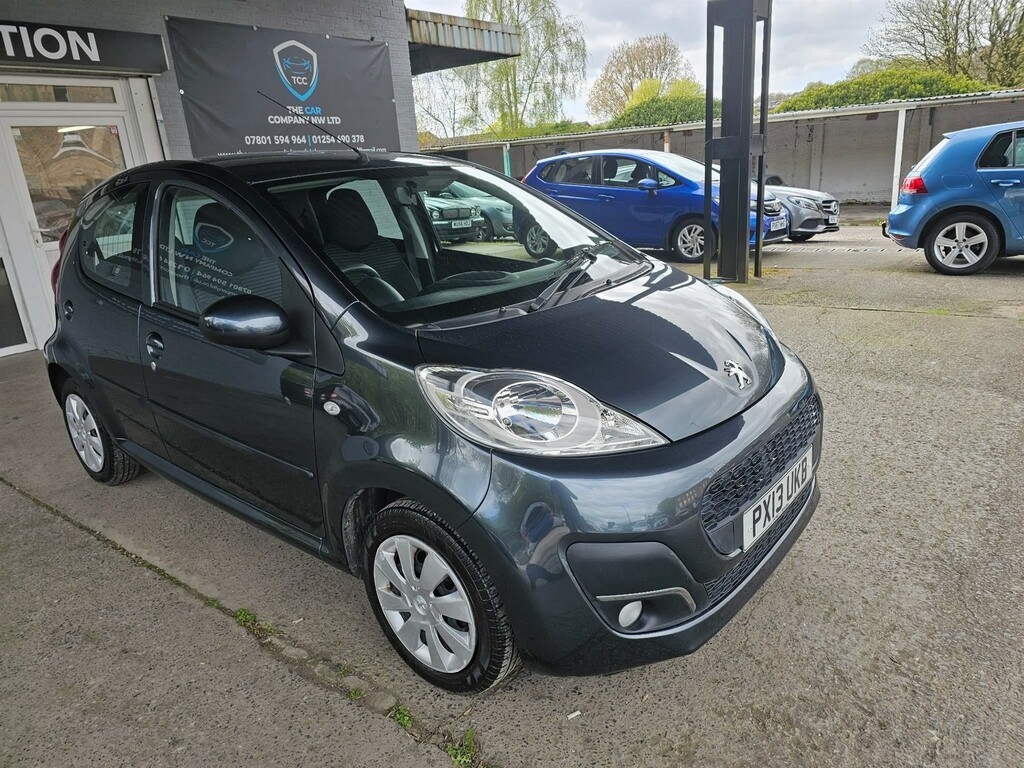 Compare Peugeot 107 1.0 12V Active Euro 5 PX13UKB Grey