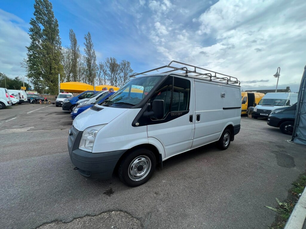 Compare Ford Transit Custom Low Roof Van Tdci 100Ps LC12XZB White