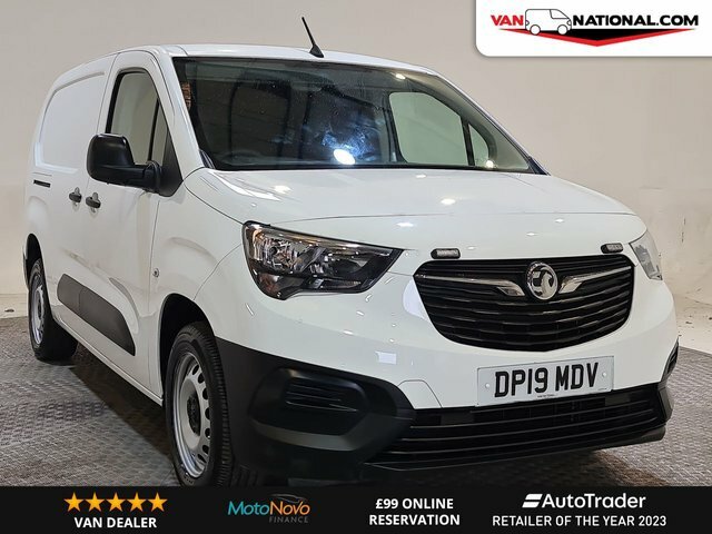 Compare Vauxhall Combo Diesel DP19MDV White