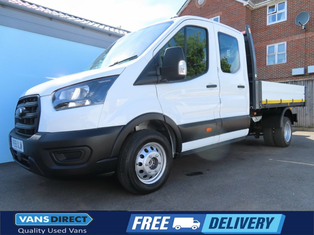Compare Ford Transit Custom 350 Leader 2.0 Ecoblue 130 7 Seat Double Cab Tippe YP69XJW White