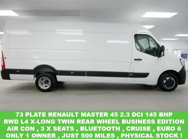 Compare Renault Master 45 2.3 Dci 145 Rwd L4 X-long Twin Wheel Business BMZ5949 White