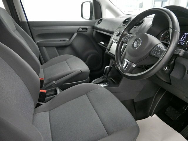 Compare Volkswagen Caddy C20 1.6 Tdi 102 Bhp Dsg Kombi 5 Seater No V GL15CXH Blue