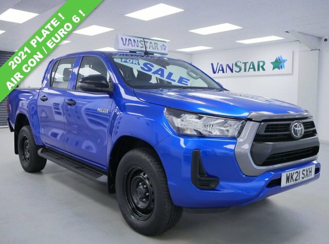 Compare Toyota HILUX 2.4 D-4d 150 Bhp Active 4Wd Extended Cab Air Con WK21SXH Blue