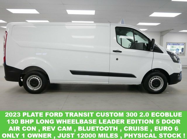 Compare Ford Transit Custom 300 2.0 Ebl 130 Bhp L2 Long Leader Edition Air C WN23BDE White