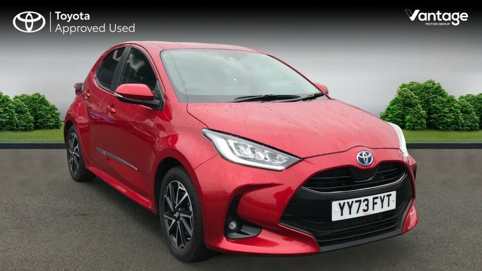 Compare Toyota Yaris 1.5 Vvt-h Design E-cvt Euro 6 Ss YY73FYT Red