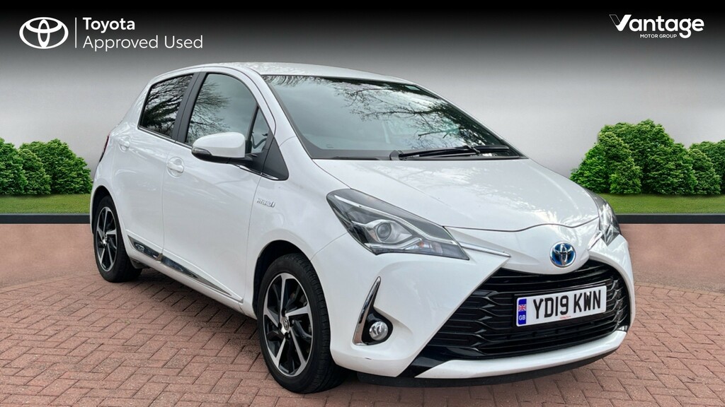 Compare Toyota Yaris 1.5 Vvt-h Excel E-cvt Euro 6 Ss YD19KWN White