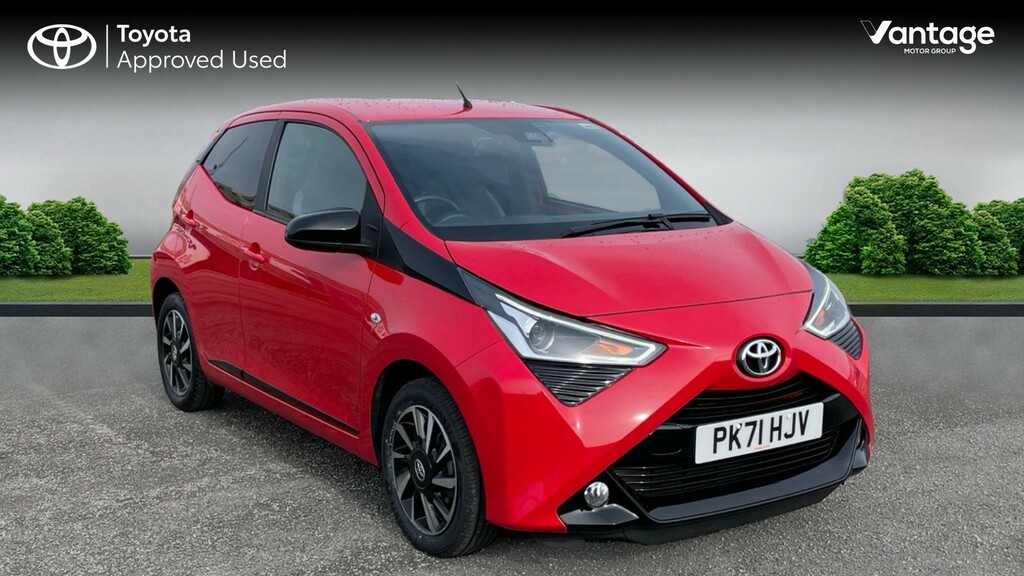 Compare Toyota Aygo 1.0 Vvt-i X-trend Euro 6 Ss PK71HJV Red