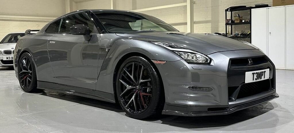 Nissan GT-R Coupe Grey #1