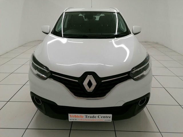 Renault Kadjar 1.5 Dynamique Nav Dci 110 Bhp White #1