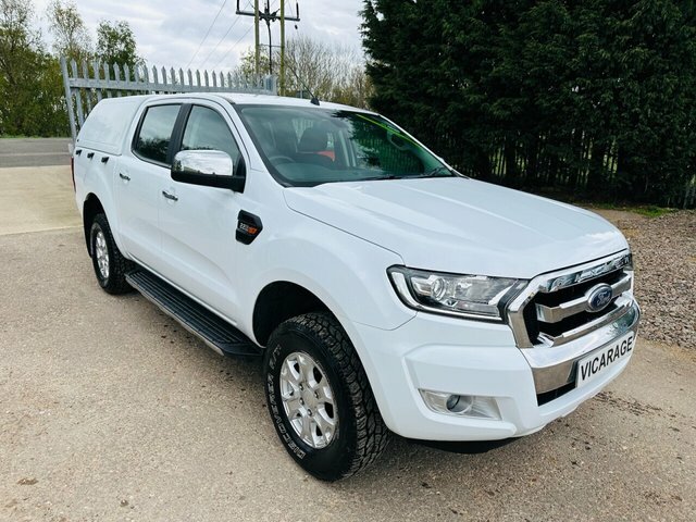 Compare Ford Ranger 2.2 Xlt 4X4 Dcb Tdci 158 Bhp CT68OSF White