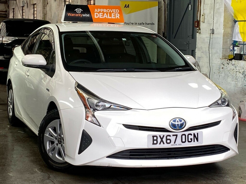 Compare Toyota Prius 1.8 Vvt-h Excel Cvt Euro 6 Ss BX67OGN White