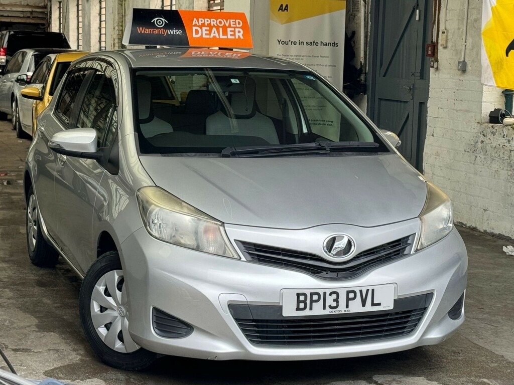 Compare Toyota Yaris 1.0 Vvt-i Active 5Drs BP13PVL Silver