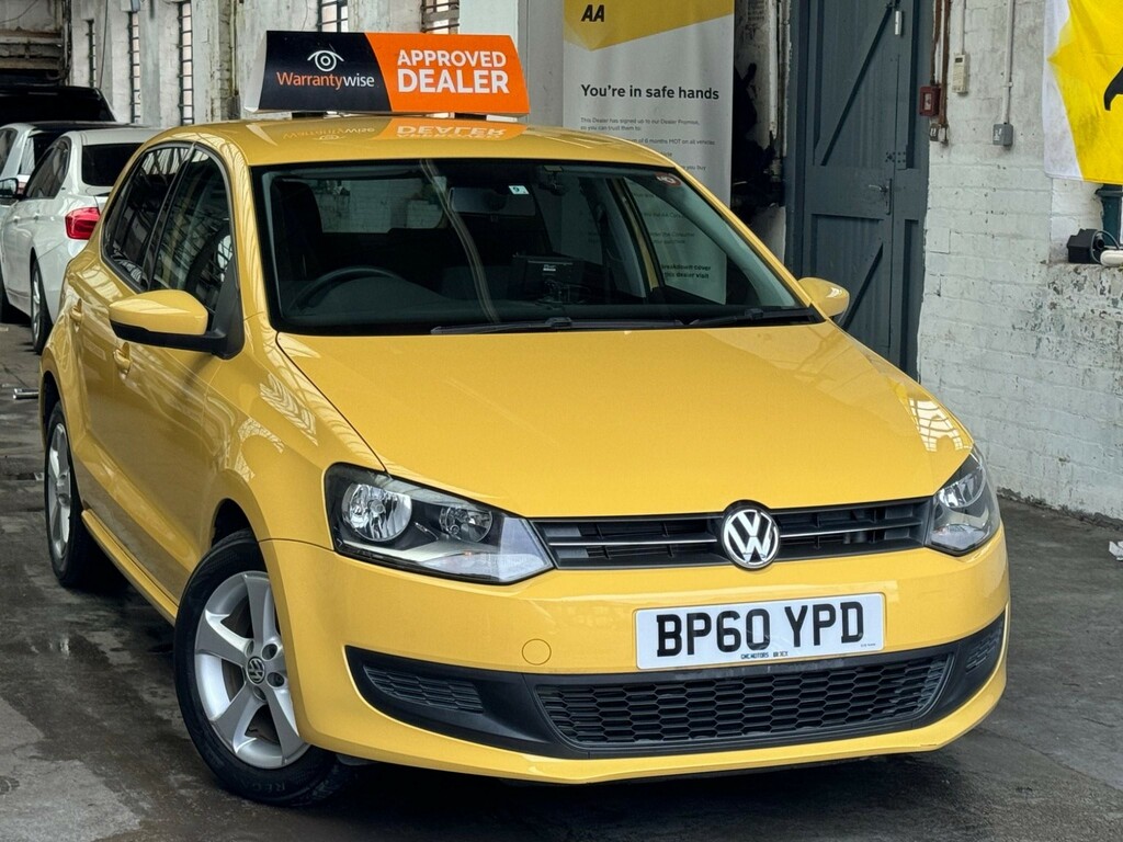 Compare Volkswagen Polo Match 1.2 Hatchback BP60YPD Yellow