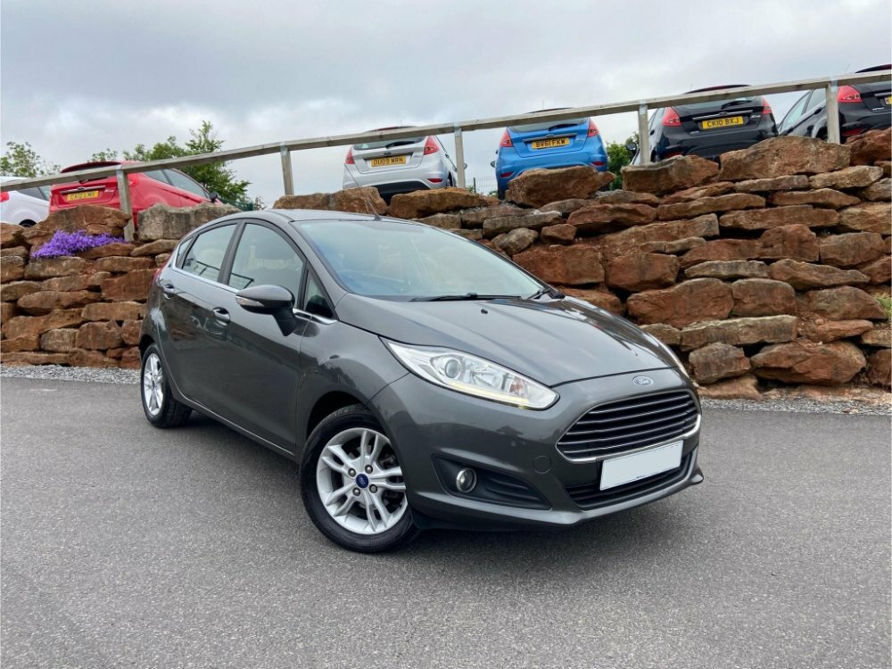Compare Ford Fiesta 1.0T Ecoboost Zetec Euro 6 Ss VK16TFV Grey