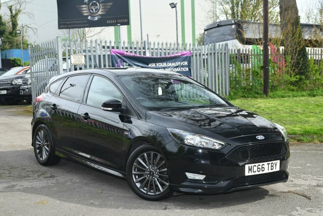 Compare Ford Focus 1.5 St-line Tdci 118 Bhp MC66TBY Black
