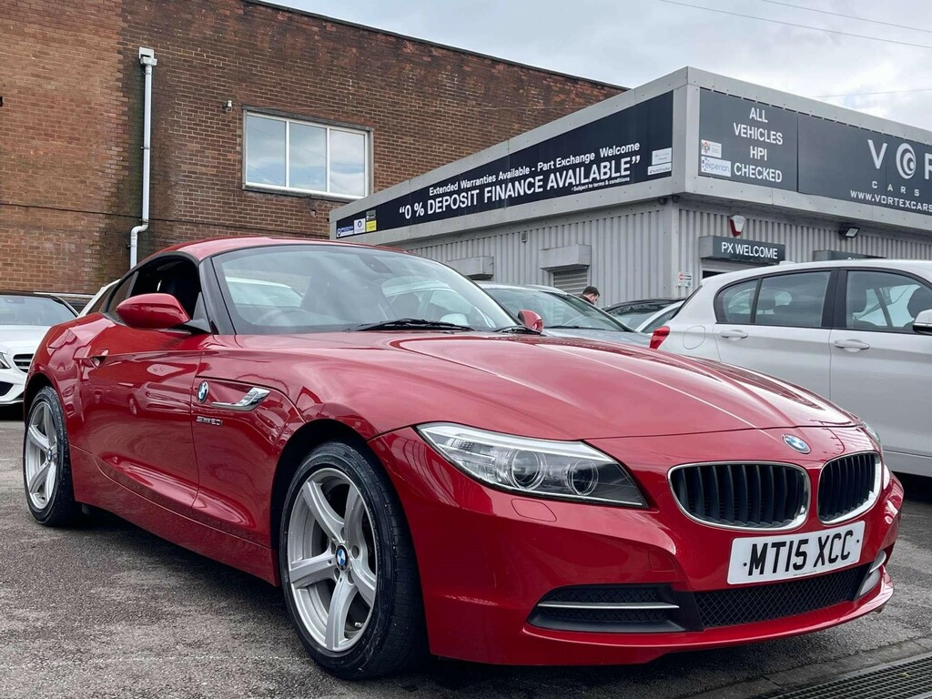 Compare BMW Z4 2.0 Sdrive 20I MT15XCC Red