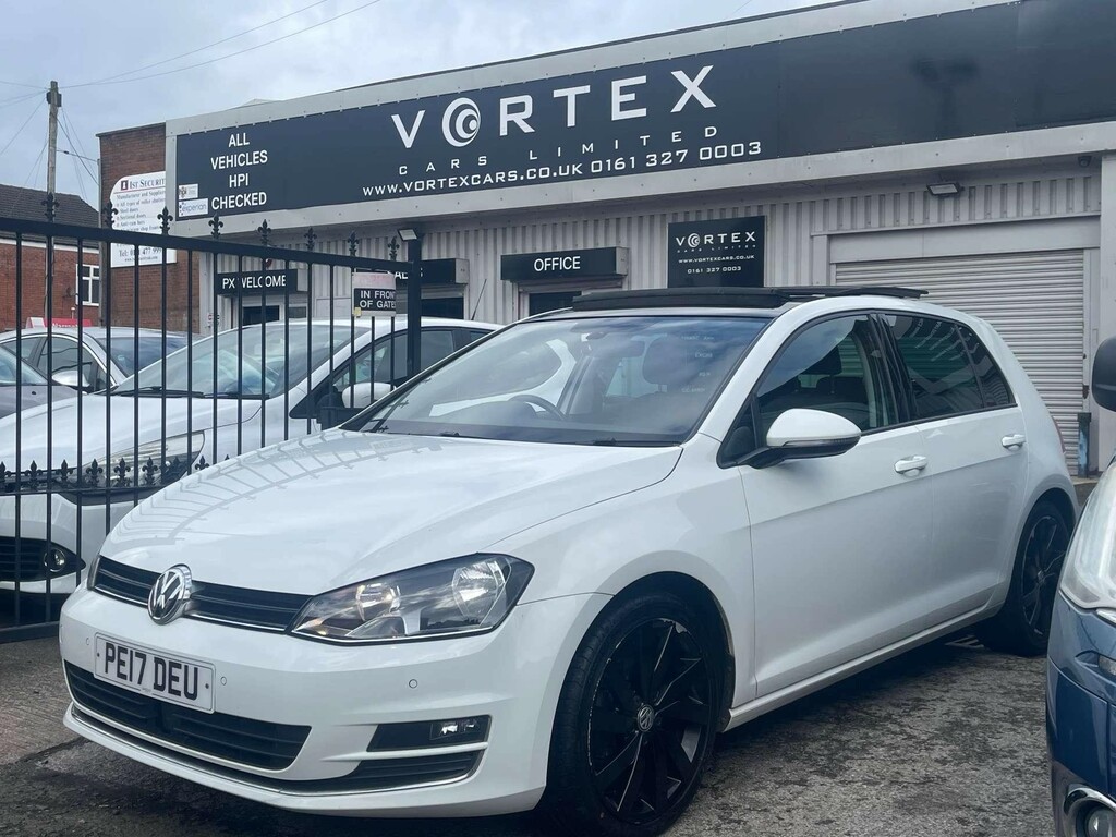 Compare Volkswagen Golf 1.4 Gt Edition Tsi Act Bluemotion Technology PE17DEU White