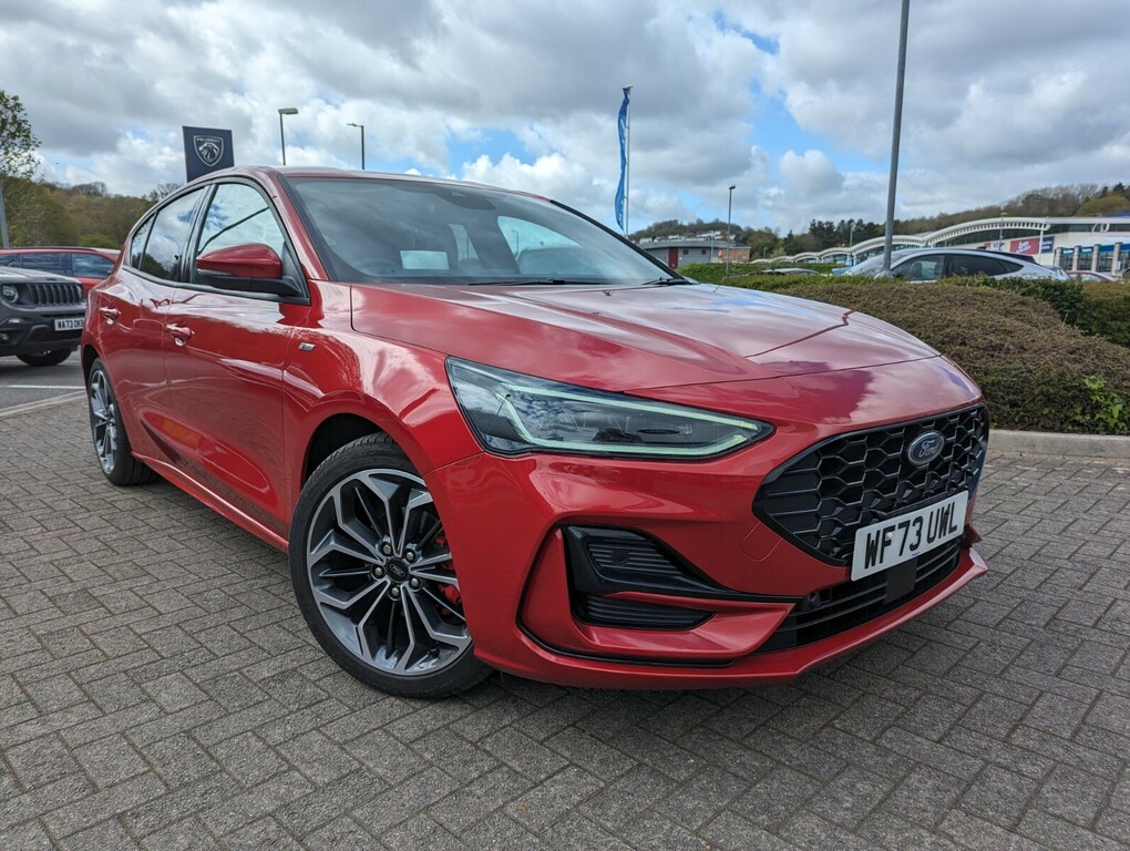 Compare Ford Focus 1.0 Ecoboost Hybrid Mhev 155 St-line X WF73UWL Red