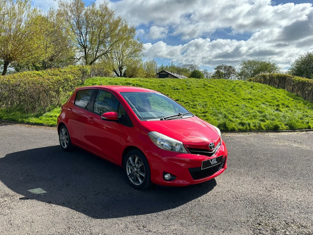 Compare Toyota Yaris Hatchback PX62XOO Red
