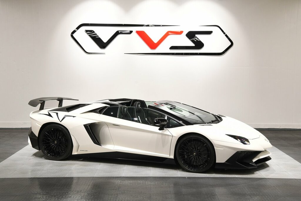 Compare Lamborghini Aventador V12 Lp 750-4 Superveloce KC16LSL White