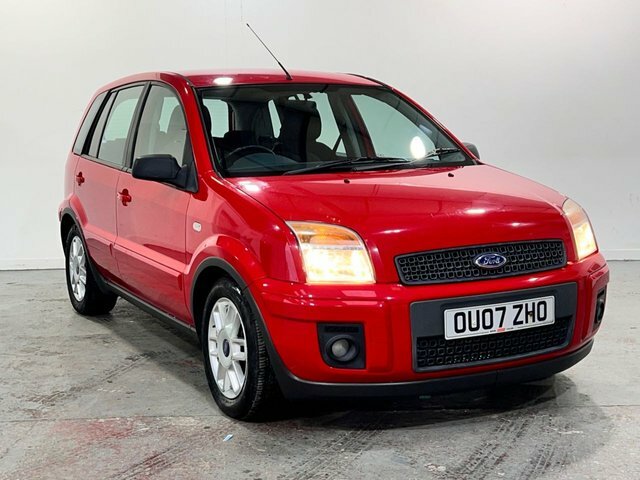 Ford Fusion Zetec Climate 100 Red #1