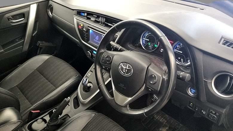 Compare Toyota Auris 1.8 Vvt-h Excel Touring Sports Cvt Euro 5 Ss GY63UYT Grey