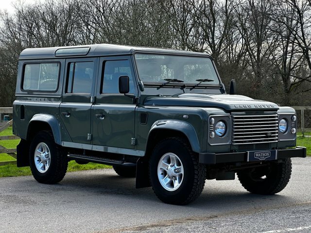 Compare Land Rover Defender 110 2.4 110 Td County VN60THX Green